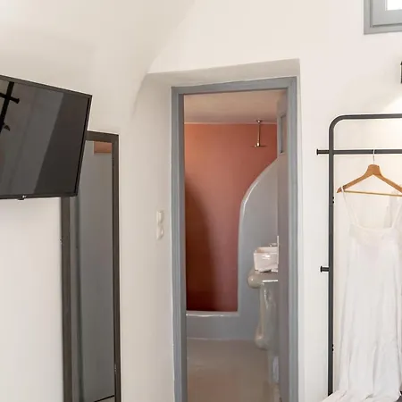 Evanthia View Island תירסיה