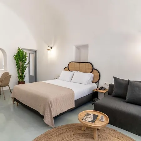 Evanthia View Island מלון *