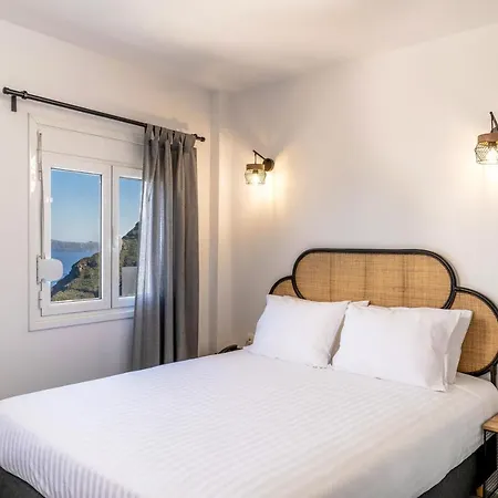 Evanthia View Island מלון תירסיה