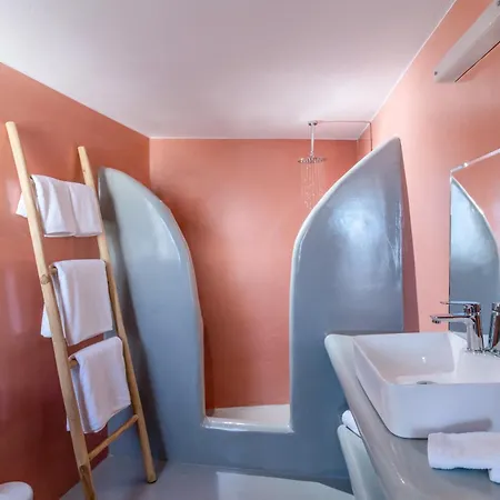 Evanthia View Island מלון תירסיה