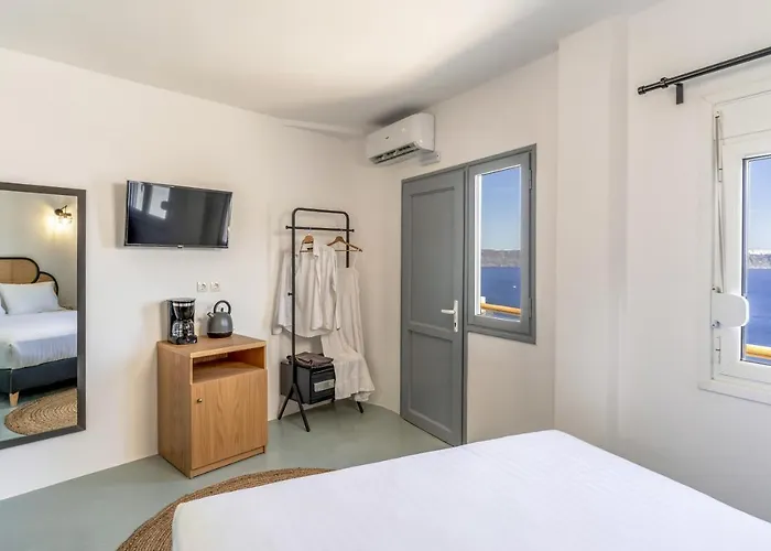 Evanthia View Island * Therasia